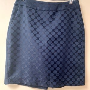 Banana Republic Navy Straight Work Skirt Tone on Tone Polka Dots 20” L Size 6